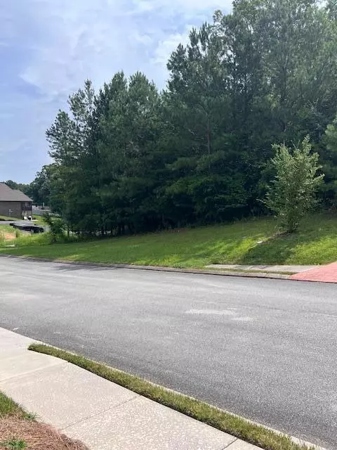 11174 Captains Cove Dr, Soddy Daisy, TN 37379