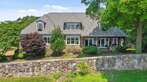 2109 E Brow Rd, Walden, TN 37377
