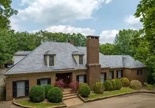 119 Dogwood Dr, Lookout Mountain, TN 37350