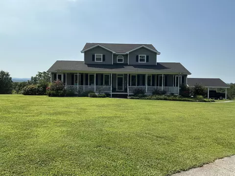 563 Lynn Trl, Lafayette, GA 30728