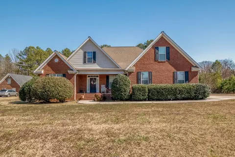 341 Keswick Dr, Chatsworth, GA 30705