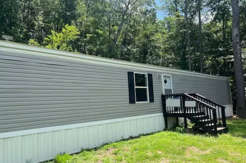 401 Old Cottonwood Mill Rd, Tunnel Hill, GA 30755