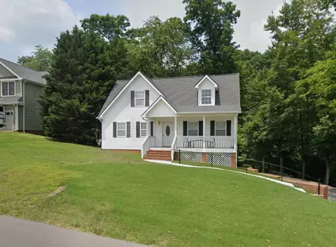 201 Crescent Ave, Chickamauga, GA 30707