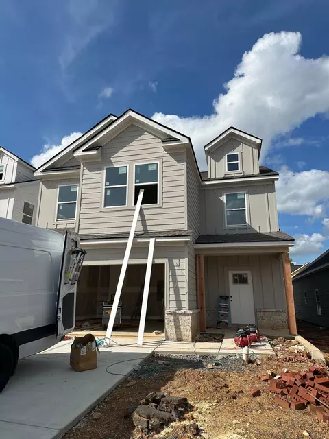 9145 Glimmer Ln, Ooltewah, TN 37363