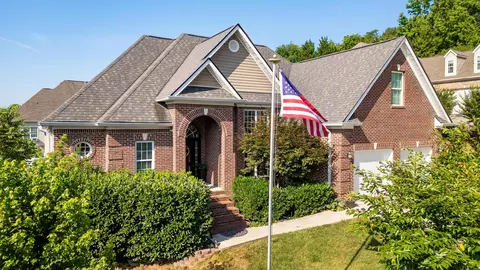 10311 Rophe Dr, Soddy Daisy, TN 37379