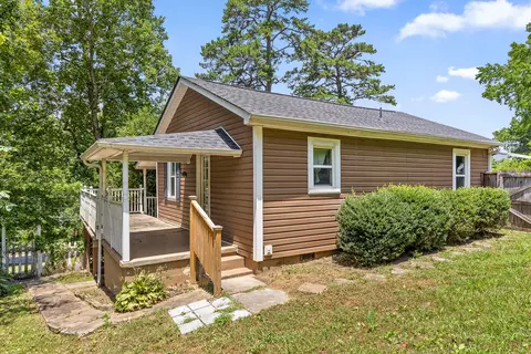 702 Runyan Dr, Chattanooga, TN 37405