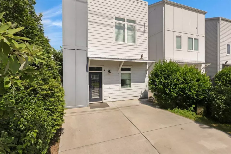 Exterior - 1493 Sinclair Ave, Chattanooga, TN 37408 photo 3 of 8