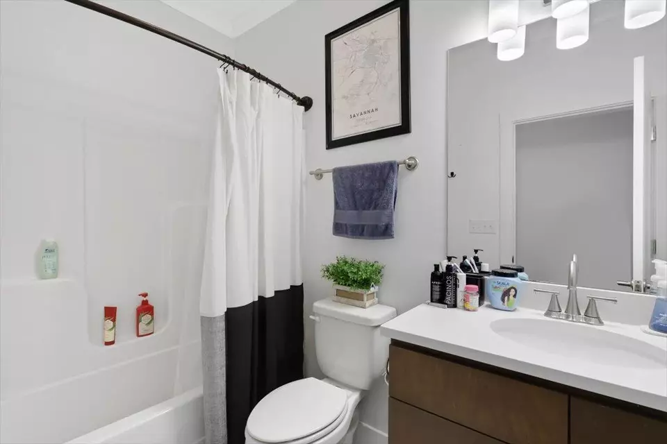 Bath - 1493 Sinclair Ave, Chattanooga, TN 37408 photo 4 of 5