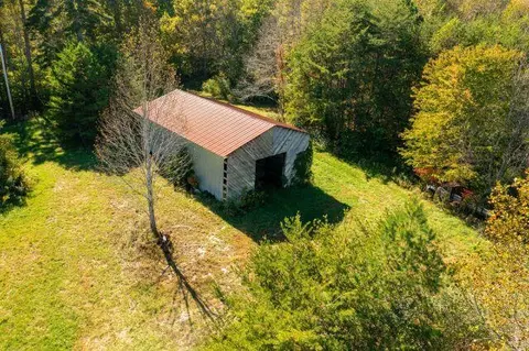 2739 Sr 399, Palmer, TN 37365