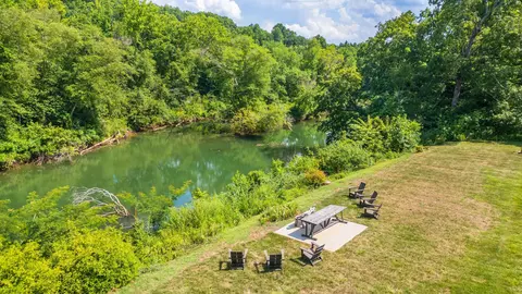 305 River Pointe Cir NE, Charleston, TN 37310