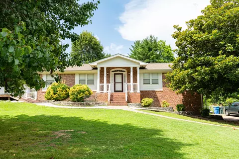 6413 Edgmon Dr, Chattanooga, TN 37421