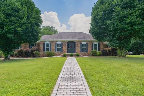 3351 Oak Burr Dr, Chattanooga, TN 37419