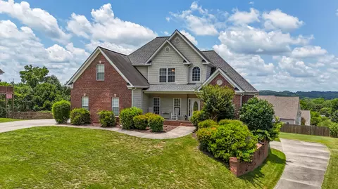 42 Jalopy Ridge Dr, Ringgold, GA 30736