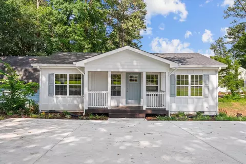 502 E Woodland Dr, Dalton, GA 30721