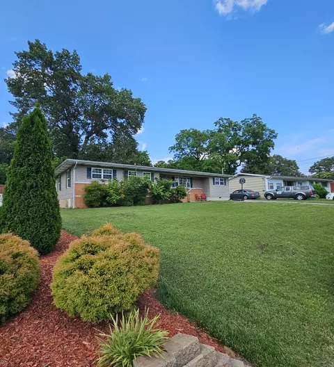 511 Marlow Dr, Hixson, TN 37343