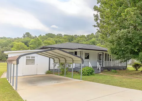 89 Oak Ct, Rossville, GA 30741