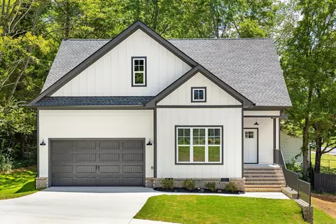 4010 Oakland Ter, Red Bank, TN 37415