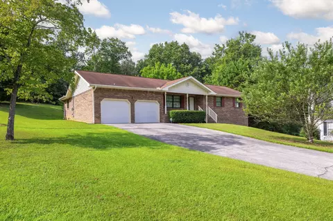 8 Hickory Ridge Trl, Ringgold, GA 30736