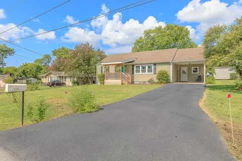 206 Roberts Dr, Fort Oglethorpe, GA 30742