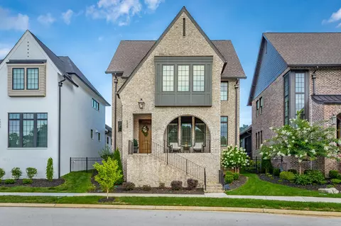 9427 Calder Cir, Ooltewah, TN 37363