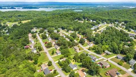 6423 Olde Ferry Lndg, Harrison, TN 37341