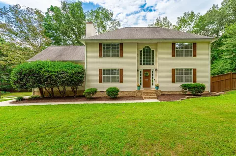460 Palomino Dr, Dalton, GA 30720