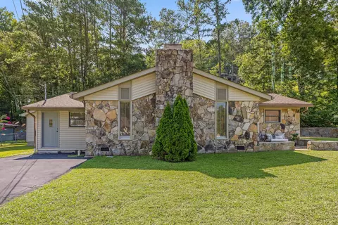 32 Oriole Dr, Chattanooga, TN 37411