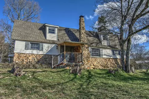 151 Cherokee Trl, Trenton, GA 30752