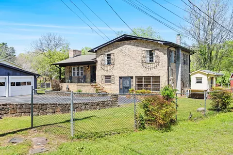 1010 Ogrady Dr, Chattanooga, TN 37419