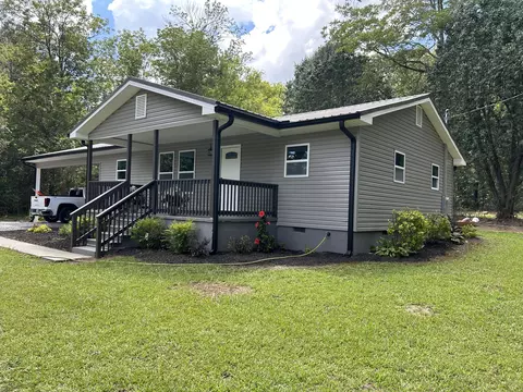 72 Lowrance Dr, Trion, GA 30753