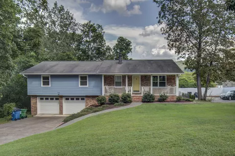 554 Melwood Ln, Chattanooga, TN 37421