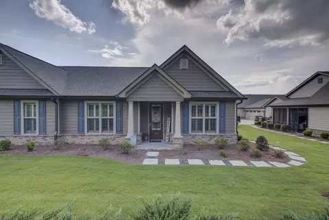 328 Camden Way UNIT 104, Dalton, GA 30721