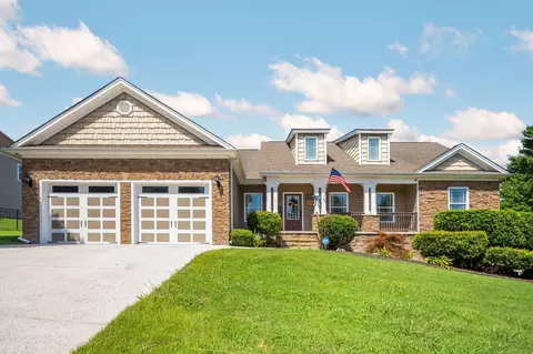52 Running Oak Dr, Ringgold, GA 30736