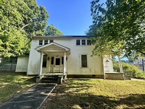 204 E Villanow St, Lafayette, GA 30728