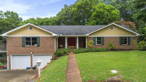 5823 N Park Rd, Hixson, TN 37343