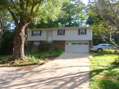 1303 Thrasher Pike, Hixson, TN 37343