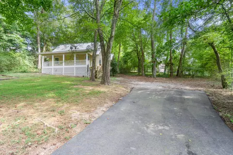 54 Apple Ln, Ringgold, GA 30736