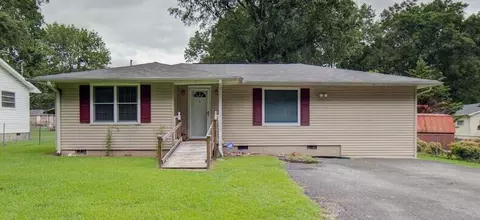 610 Union Ave, Rossville, GA 30741