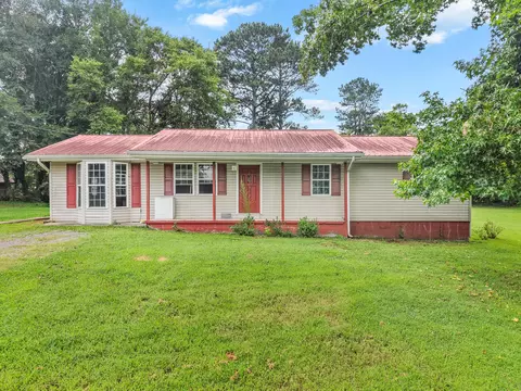 321 Whitmire Cir, Tunnel Hill, GA 30755