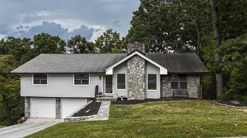 945 Sherry Cir, Hixson, TN 37343