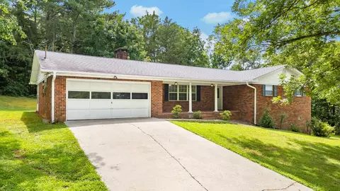 128 Kimberly Dr NW, Cleveland, TN 37312