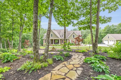 3362 Clear Brooks Dr, Signal Mountain, TN 37377