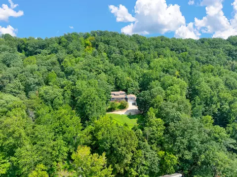 1028 N Runyan Dr, Chattanooga, TN 37405
