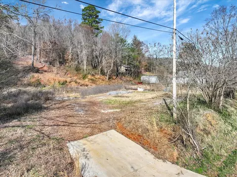 9327 Springfield Rd, Soddy Daisy, TN 37379