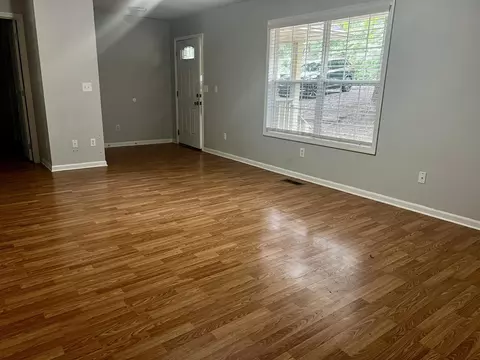 Living - 580 Spears Rd, Jasper, TN 37347 photo 3 of 3