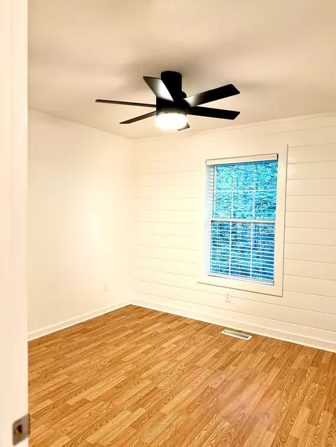 Bedroom - 580 Spears Rd, Jasper, TN 37347 photo 3 of 3
