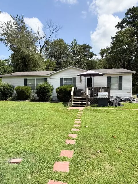 123 Summers Dr, Soddy Daisy, TN 37379