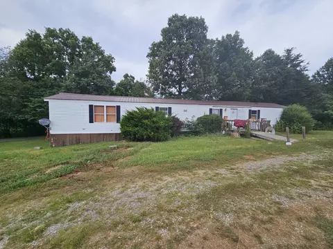 192 Graham Loop, Tellico Plains, TN 37385