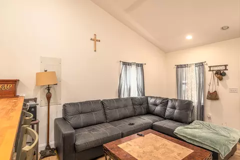 Living - 203 Dover Rd, Jasper, TN 37347 photo 1 of 1
