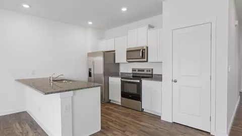 Kitchen - 7492 Bendire Loop, Hixson, TN 37343 photo 1 of 2
